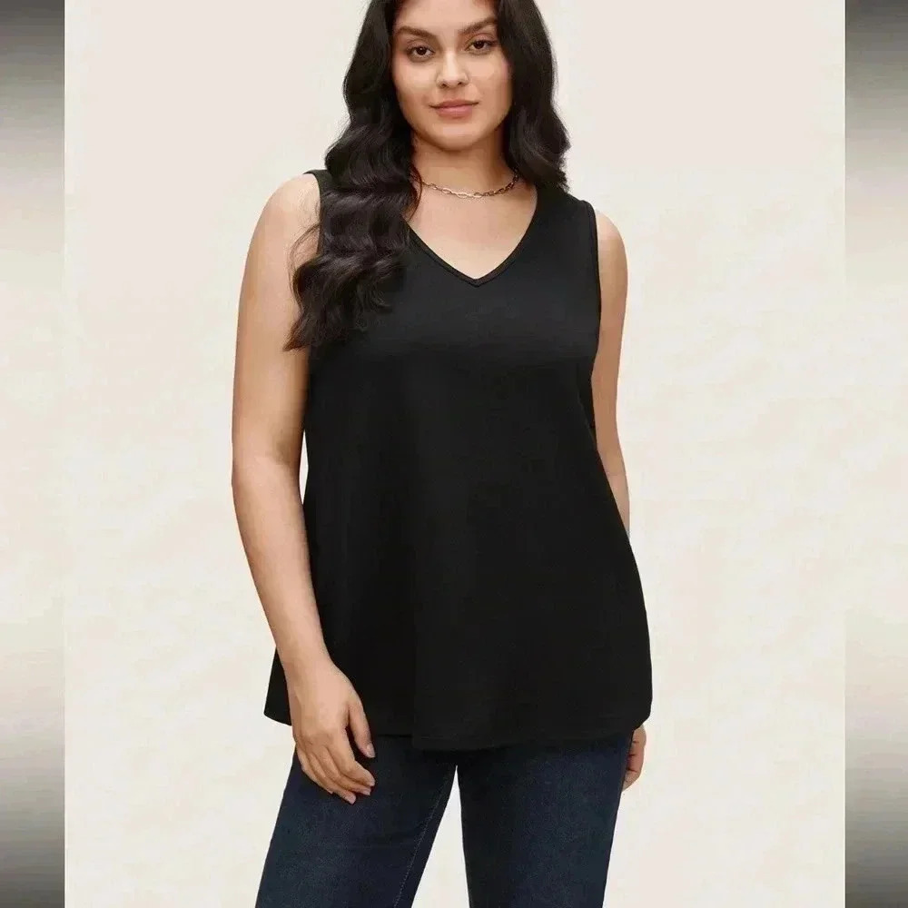NWT!Black sleeveless V-neck T-shirt size 22-or 3X